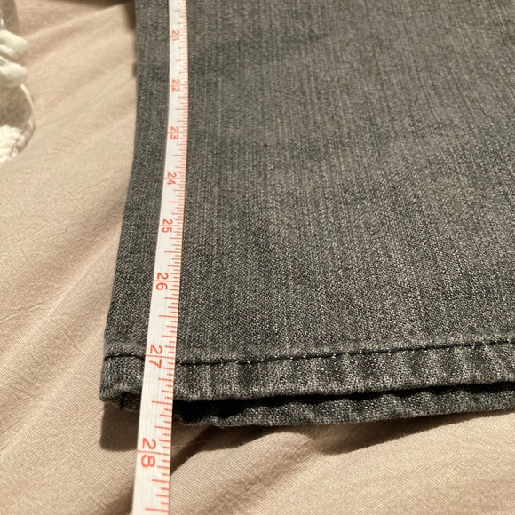 Washed out blk Lrgeans 14 - Picture 7 of 8